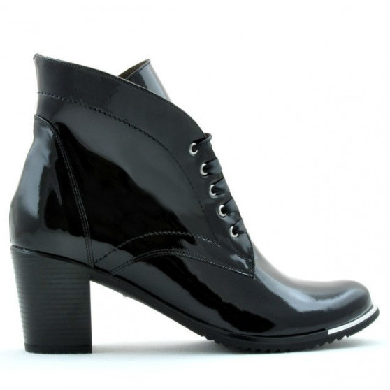 Ghete dama 3299 lac negru Ghete dama 3299 lac negru