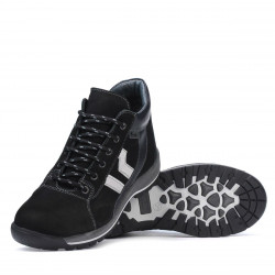 Tizenéves bakancsok 4005 fekete bufo