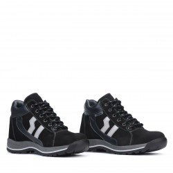 Tizenéves bakancsok 4005 fekete bufo