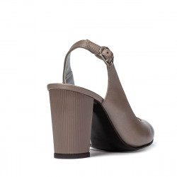 Női szandál 1281 capuccino gyöngyház