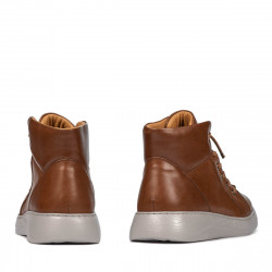 Férfi bakancs 4124 barna