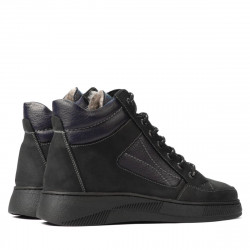 Tizenéves csizma 4010 tuxon fekete