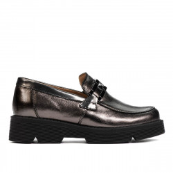 Gyerekcipők 2012 ezüstszínű