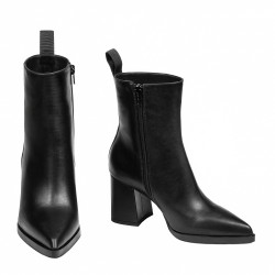 Női magassarkú csizma 1401 fekete