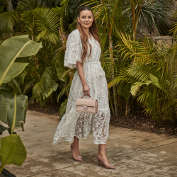 Elegáns női cipő 1318 bőrszín lifestyle