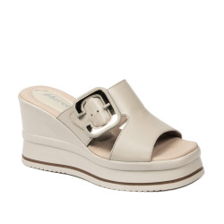 Női szandál 5114 homok