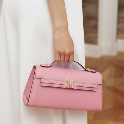 Női váll táska 041g Barbie rózsaszín lifestyle