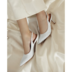 Női szandál 1353 fehér szatén