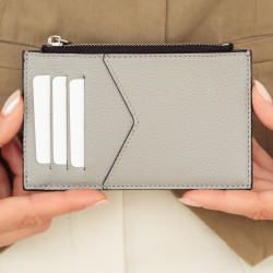 209g 01 biz szürke kártyatartó lifestyle