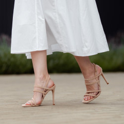 Női szandál 1345 bézs velúr lifestyle