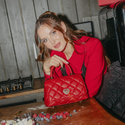 Női válltáska 049g 01 piros safiano lifestyle