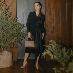 Elegáns női cipő 1339 szatén meztelen színben lifestyle