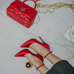 Elegáns női cipő 1311 piros szatén lifestyle