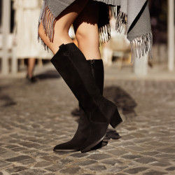 Női magas sarkú csizma 1412 fekete velúr lifestyle