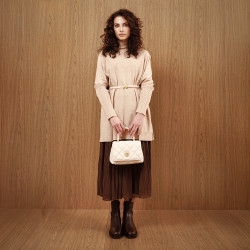 Női váll táska 049g panna safiano lifestyle