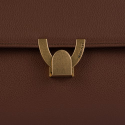 Női válltáska 032g konyak