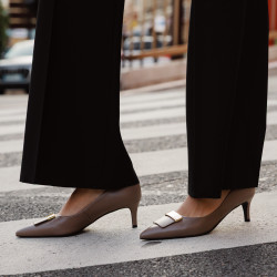 Női elegáns cipő 1358 kapucsínó lifestyle