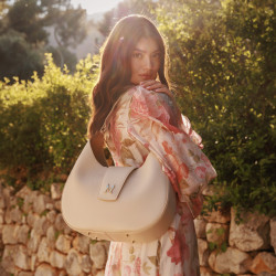 Női válltáska 050g biz panna lifestyle